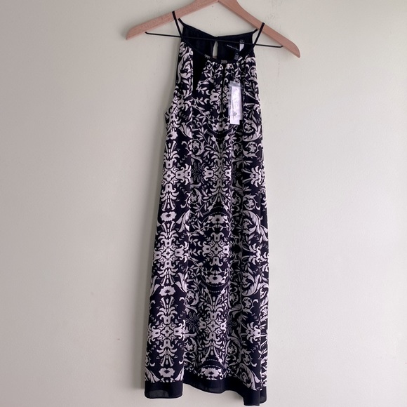 NWT White House Black Market Reversible Sleeveless Halter Dress in Black & Ecru - Picture 4 of 13
